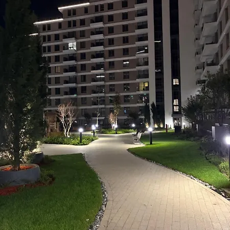 Komitet Planet Apartments, Parking Free Ni