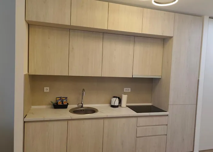 Komitet Planet Apartments, Parking Free